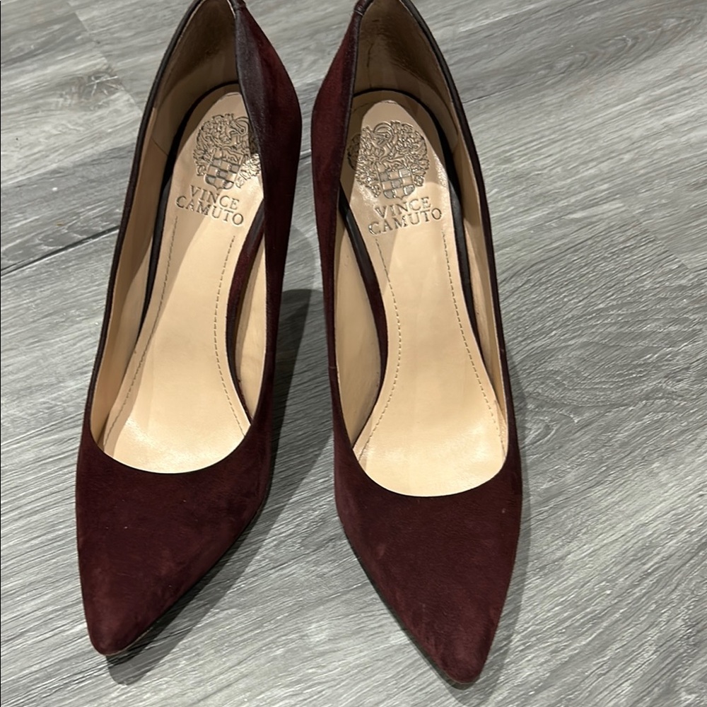 Vince Camuto Suede Heels Elegant Stiletto Pumps